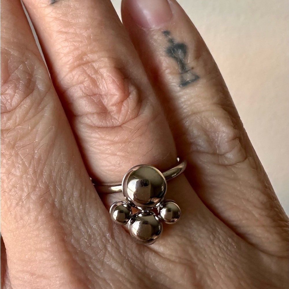Calvin Klein ring silver with circular spinning charm size 8